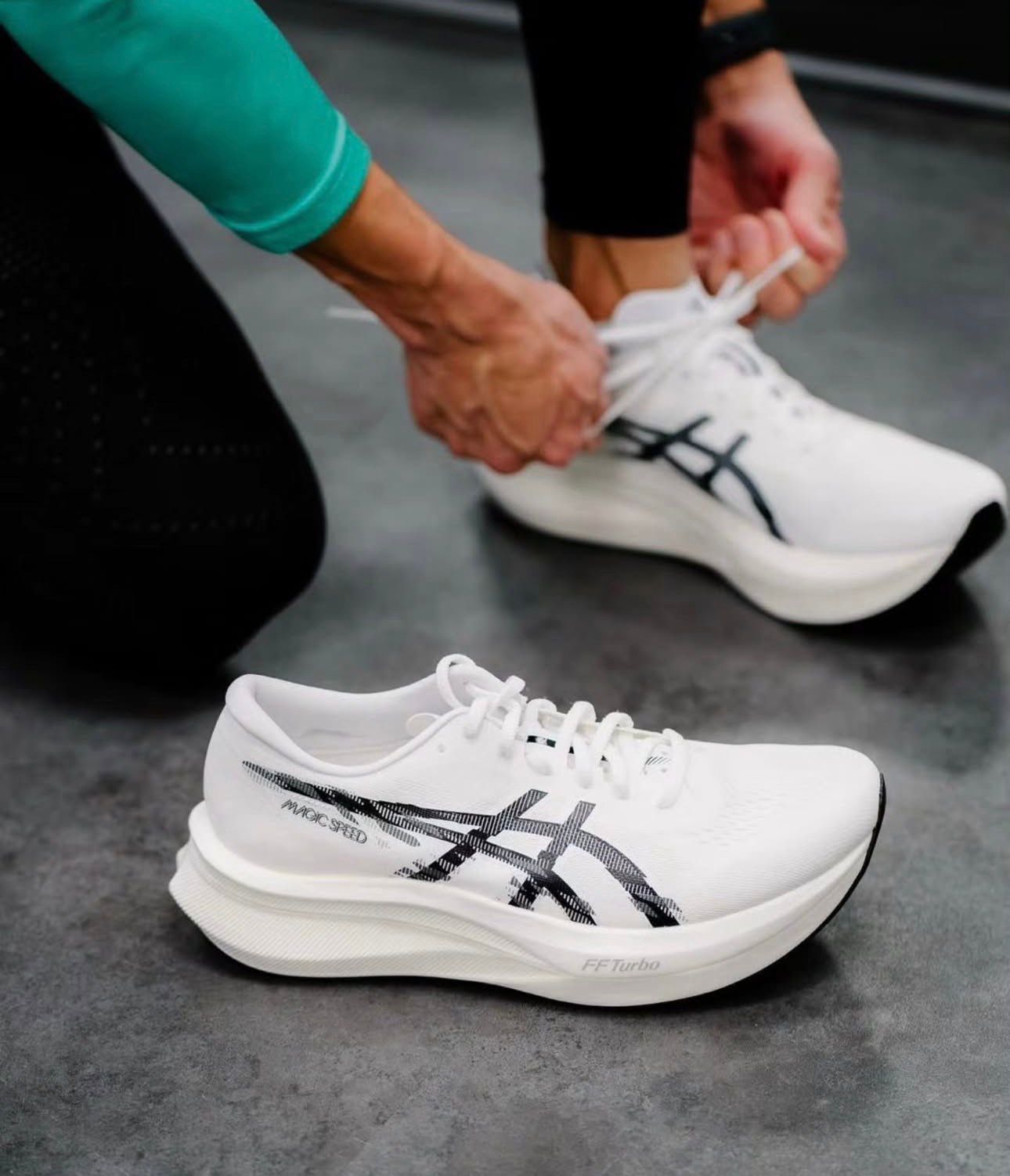 Asics Magic Speed 4 White Running Shoes