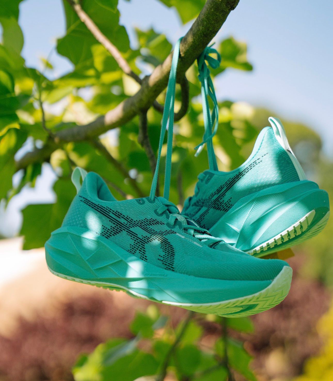 Asics Nova Blast 5 Cyan Running Shoes