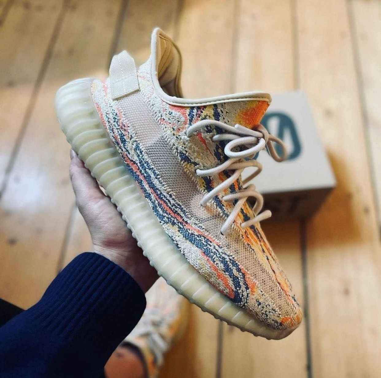 Branded Yeezy Boost 350 V2 Mx Oat Sneakers
