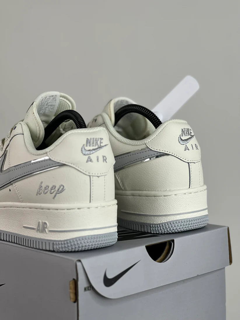 Airforce 1 Beige Sneakers