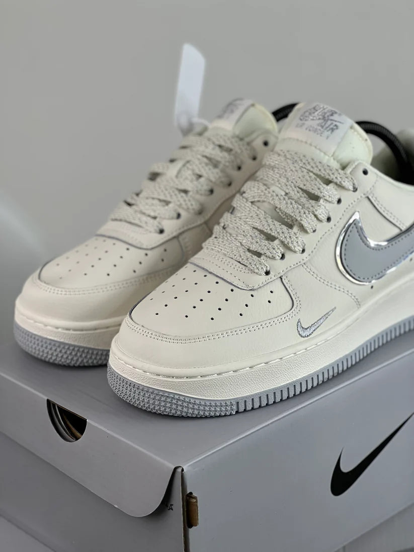 Airforce 1 Beige Sneakers