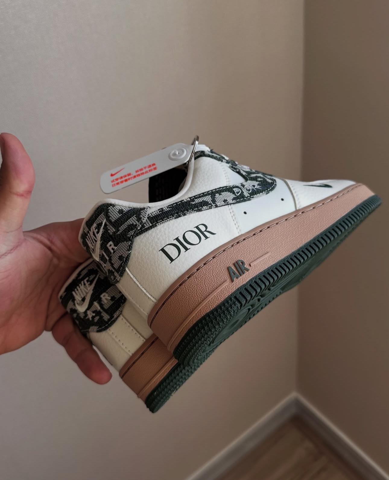 Airforce 1 Dior White Sneakers