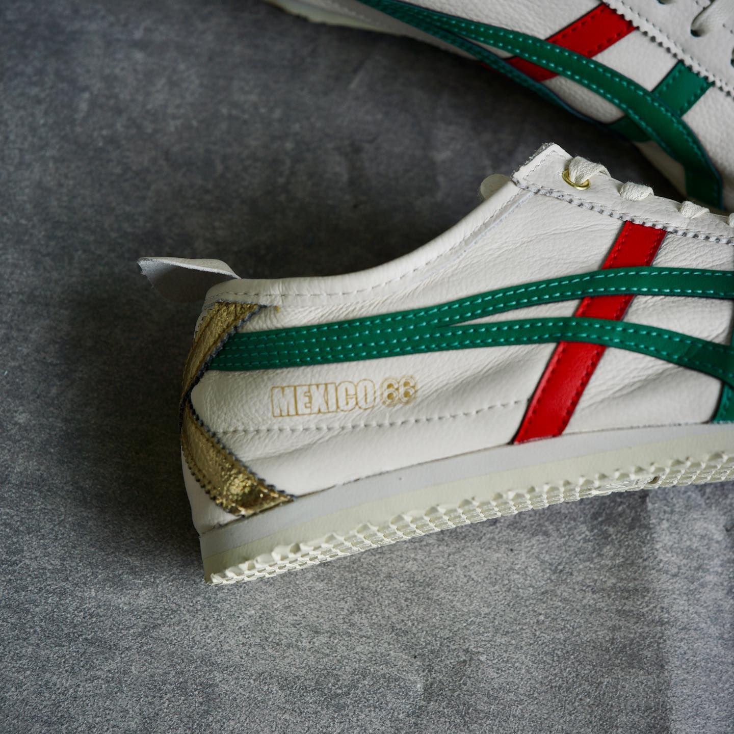 Onitsuka Tiger Mexico 66 Birch Sneakers