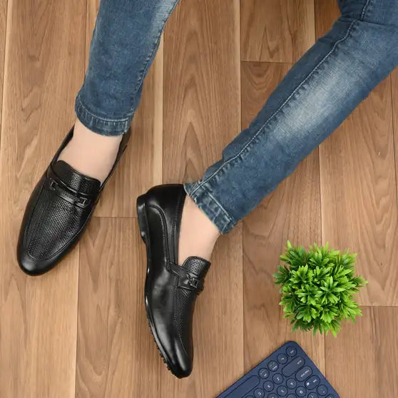 Shozon Corporate Casual Loafers For Men (Black)