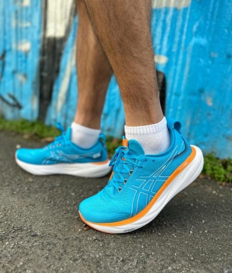 Asics Gel Nimbus 26 Blue Green Running Shoes