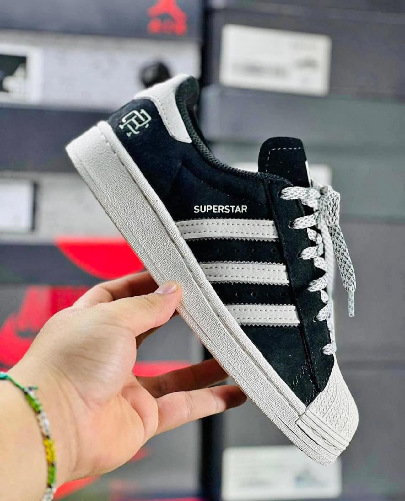 Superstar Black Sneakers