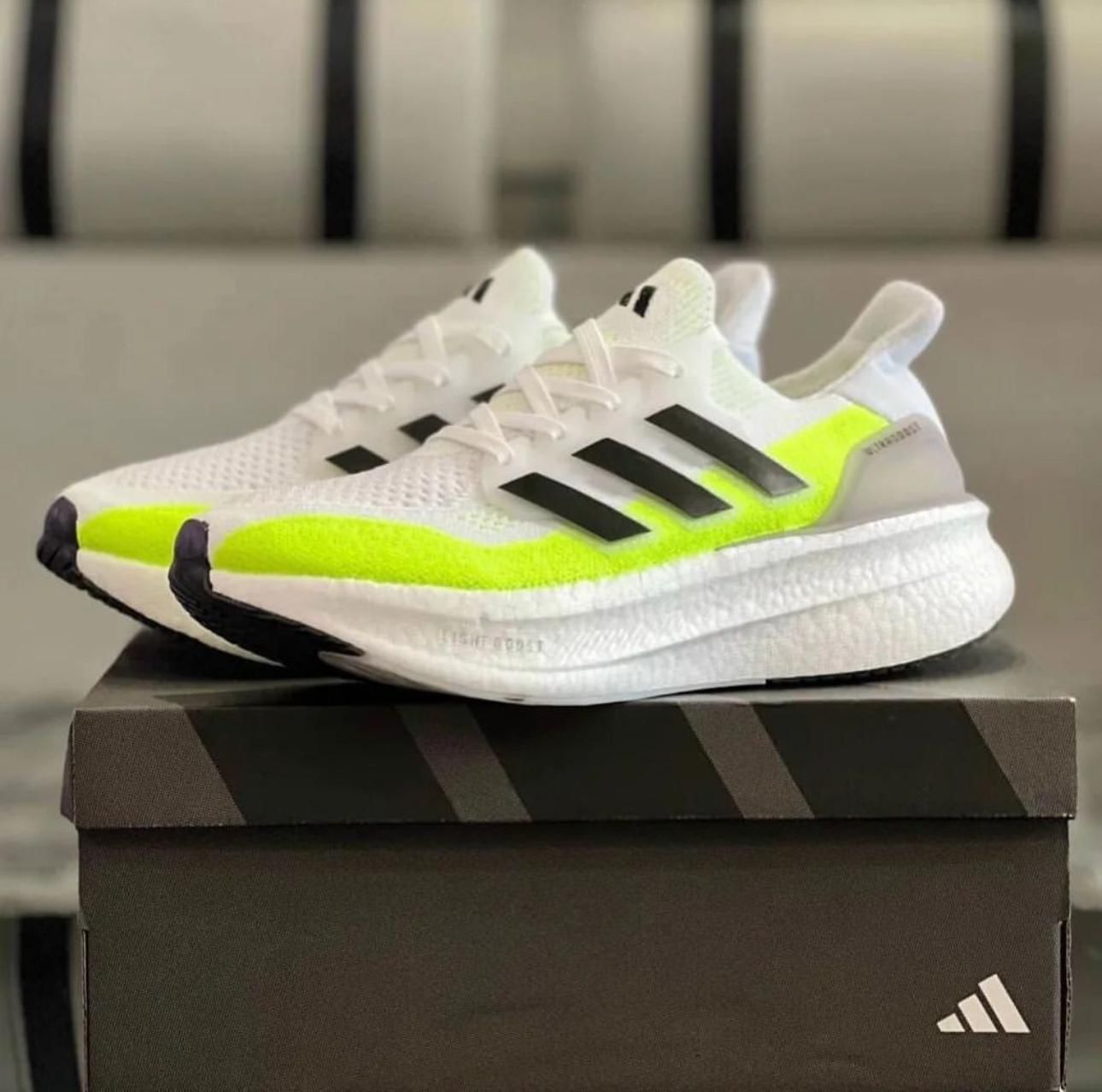 Adidas Ultra Boost 5