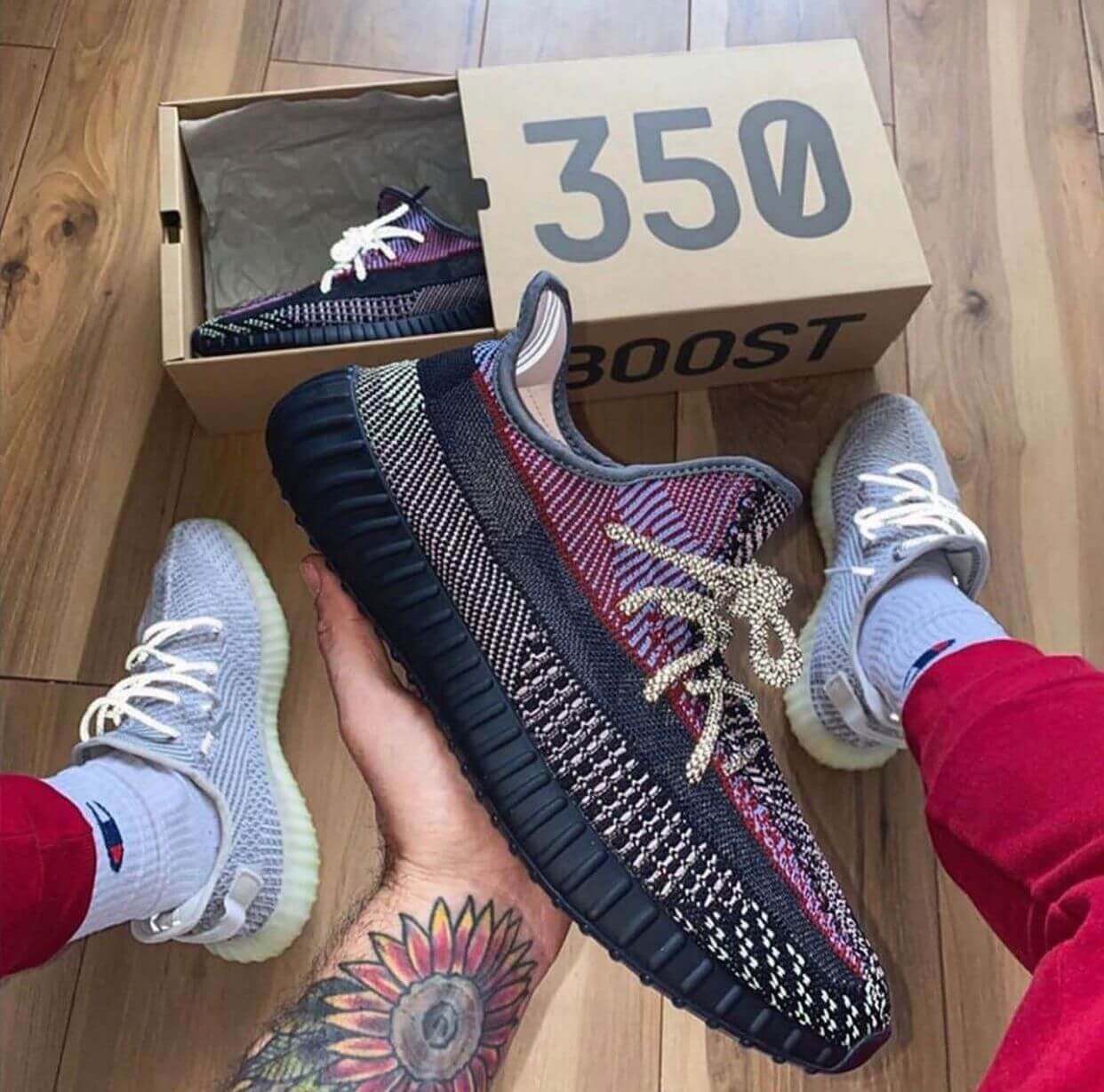 Branded Yeezy Boost 350 V2 Yecheil Sneakers