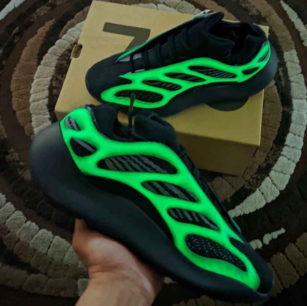 Branded Yeezy 700 V3 Alvah Sneakers