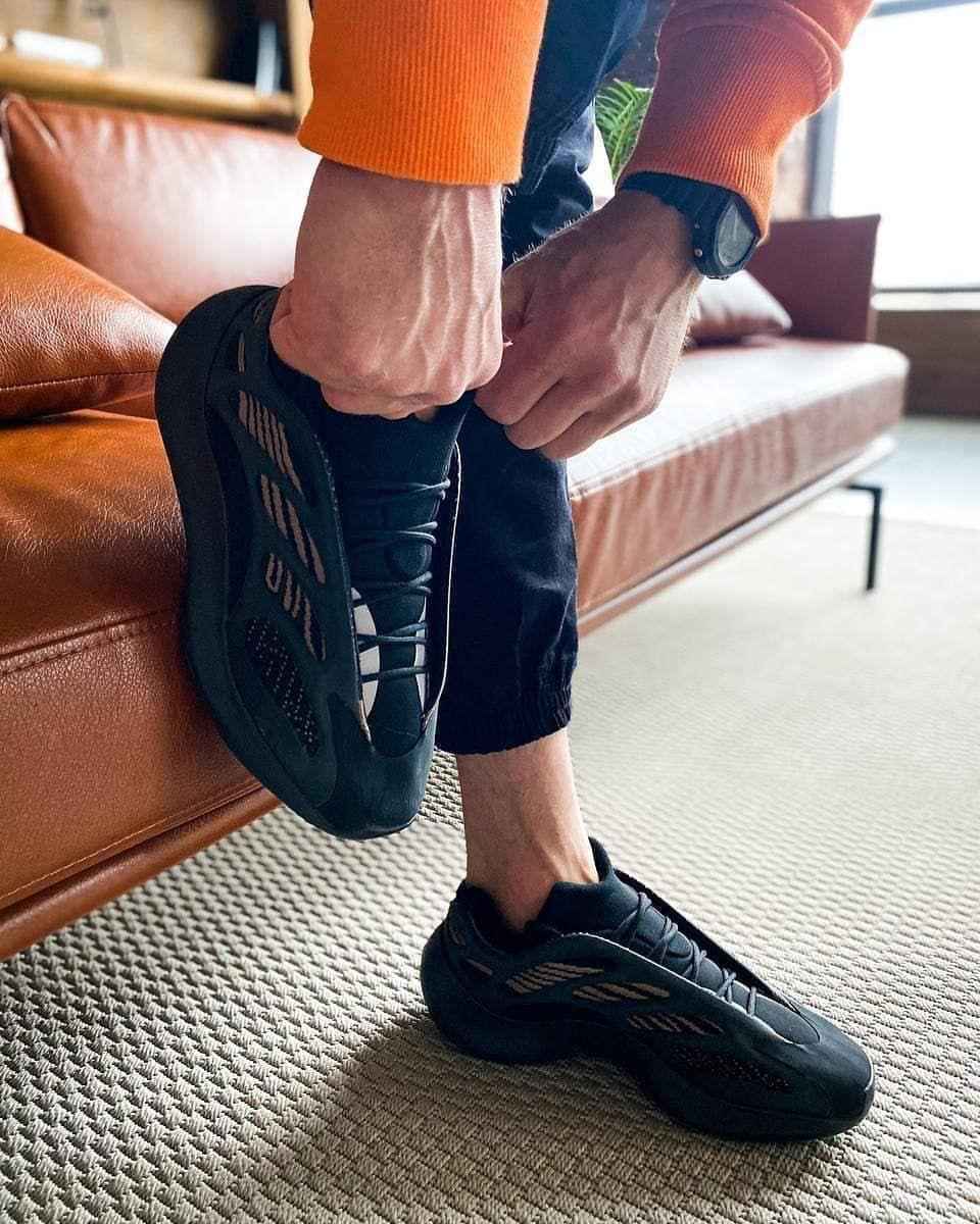 Branded Yeezy 700 V3 Black Alvah Sneakers