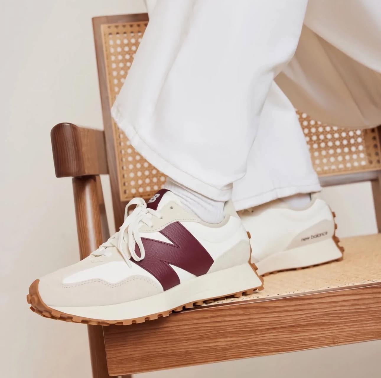 New Balance 327