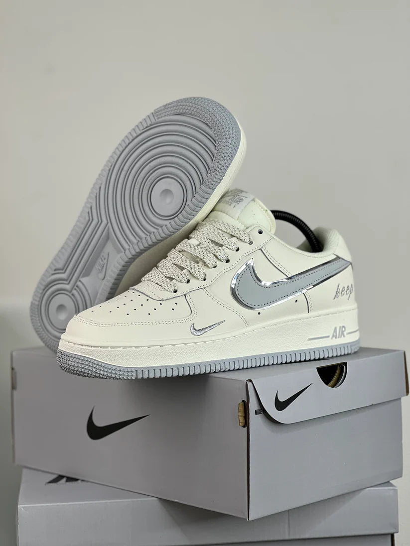 Airforce 1 Beige Sneakers