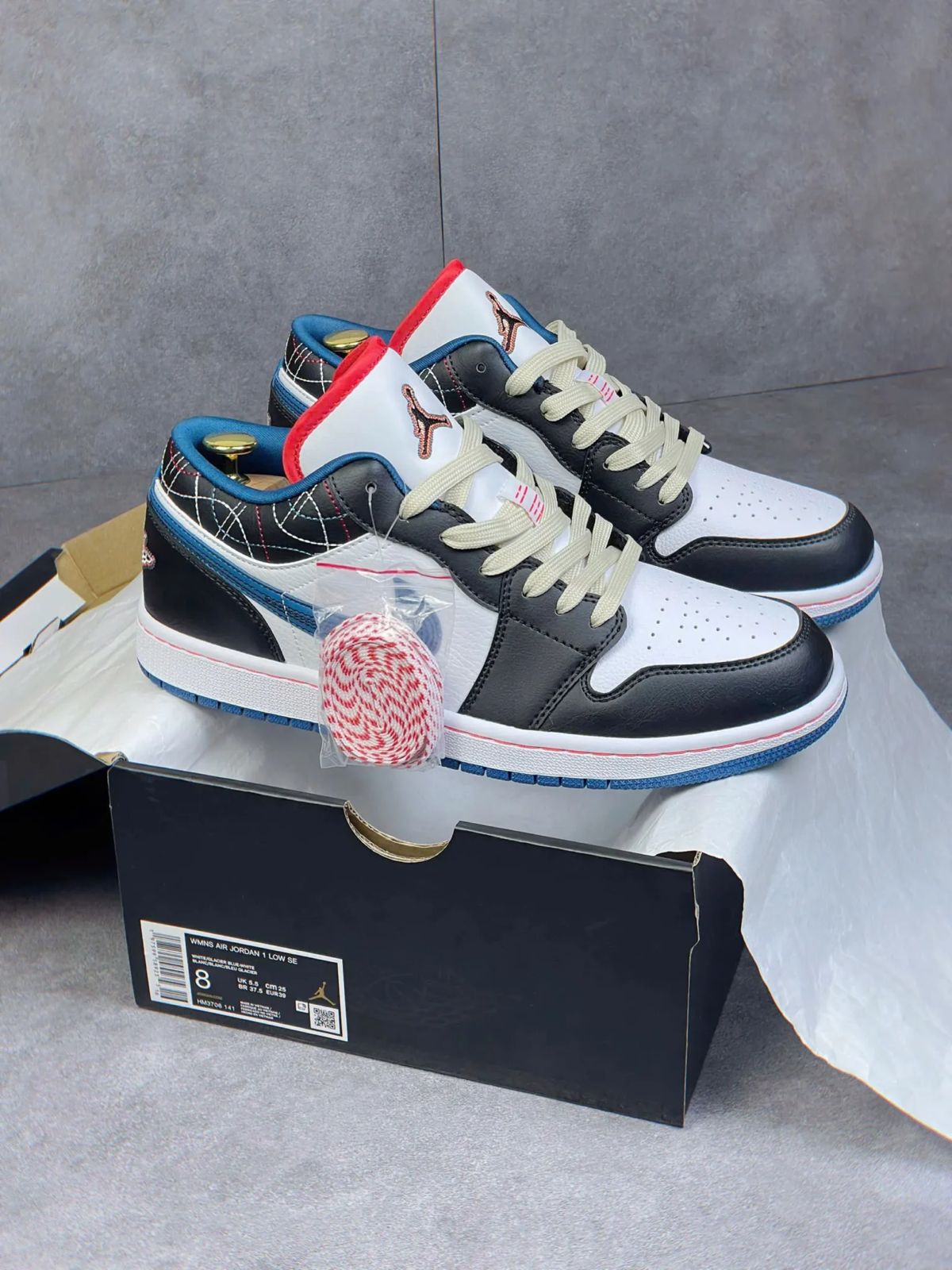 Nike Air Jordan 1 Sneakers