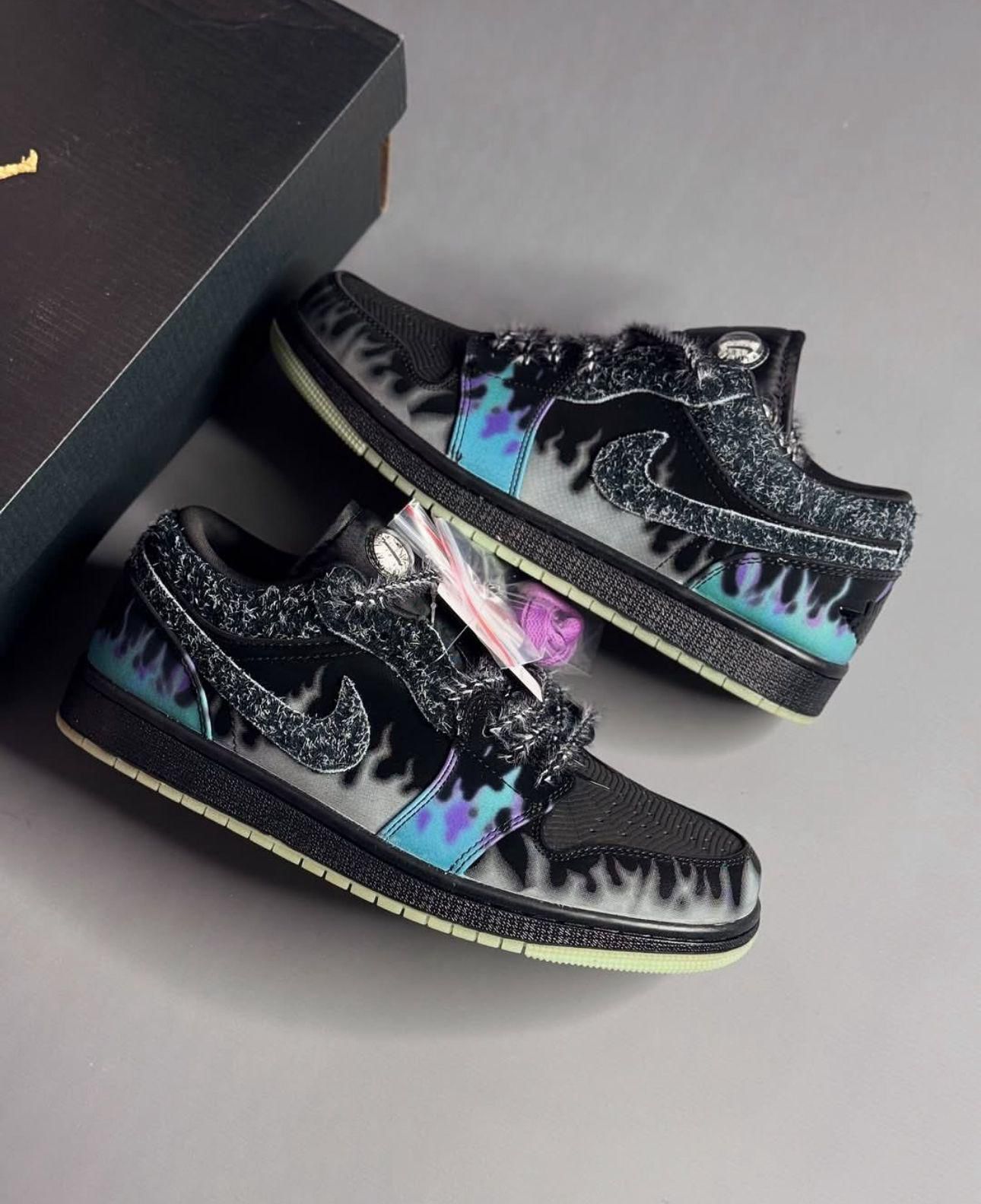 Nike Air Jordan 1 Sneakers