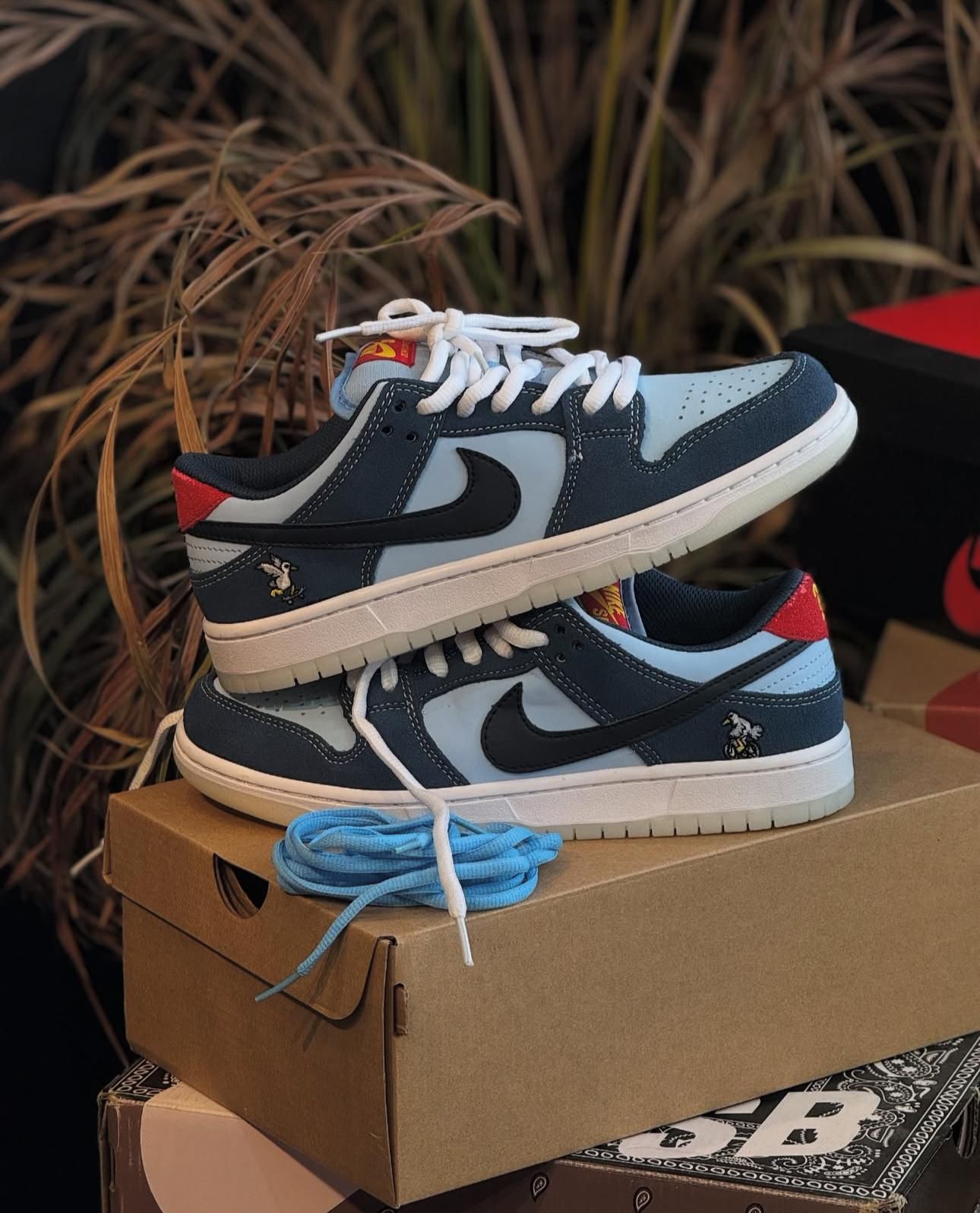 Nike Air Jordan SB Dunk Birds Sneakers