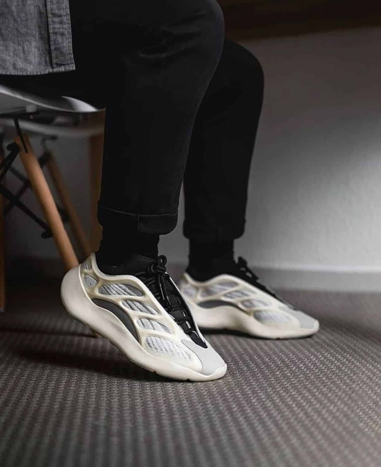 Branded Yeezy 700 V3 Safflower Sneakers