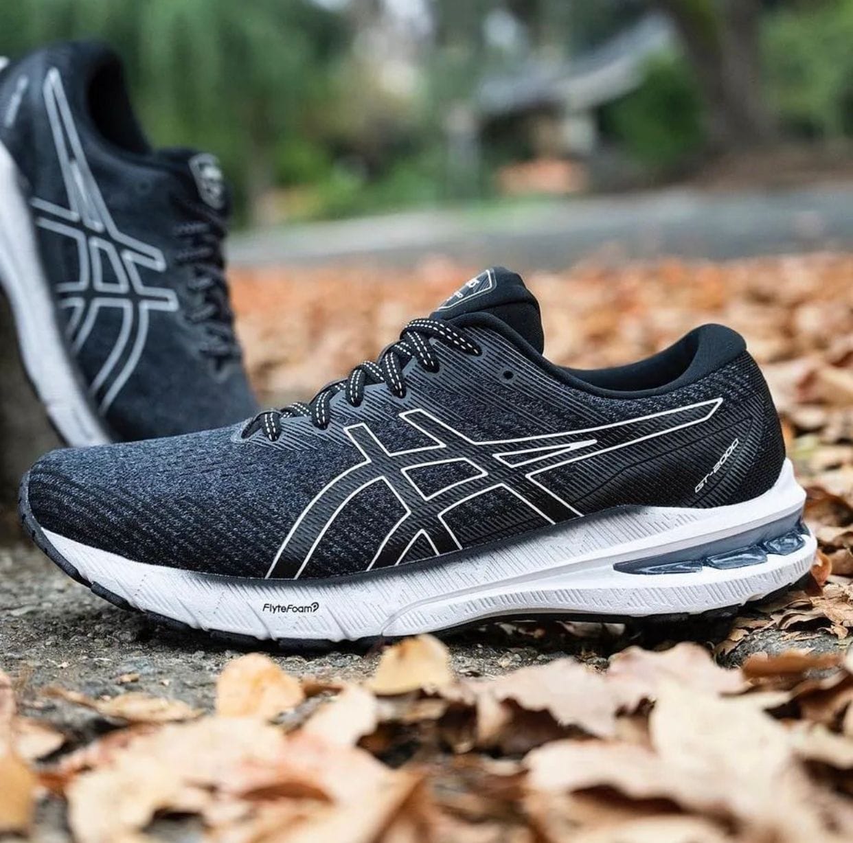Asics GT-2000 10 Black Running Shoes