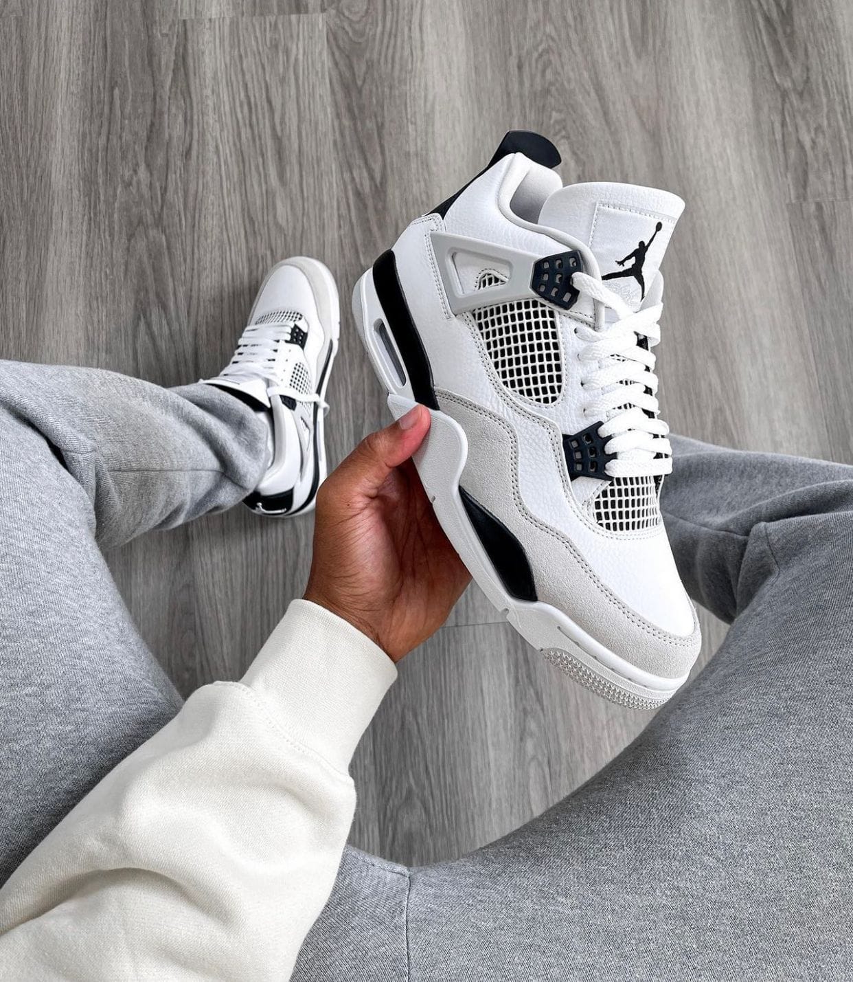 Branded Air Retro 4 White Black Sneakers