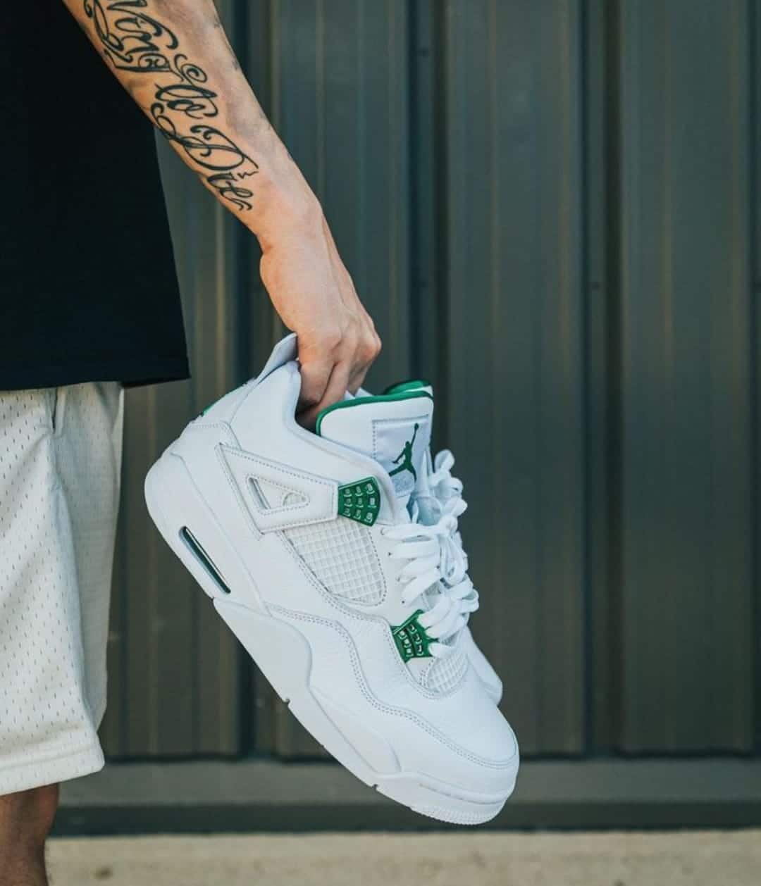 Branded Air Retro 4 Green Metallic Sneakers