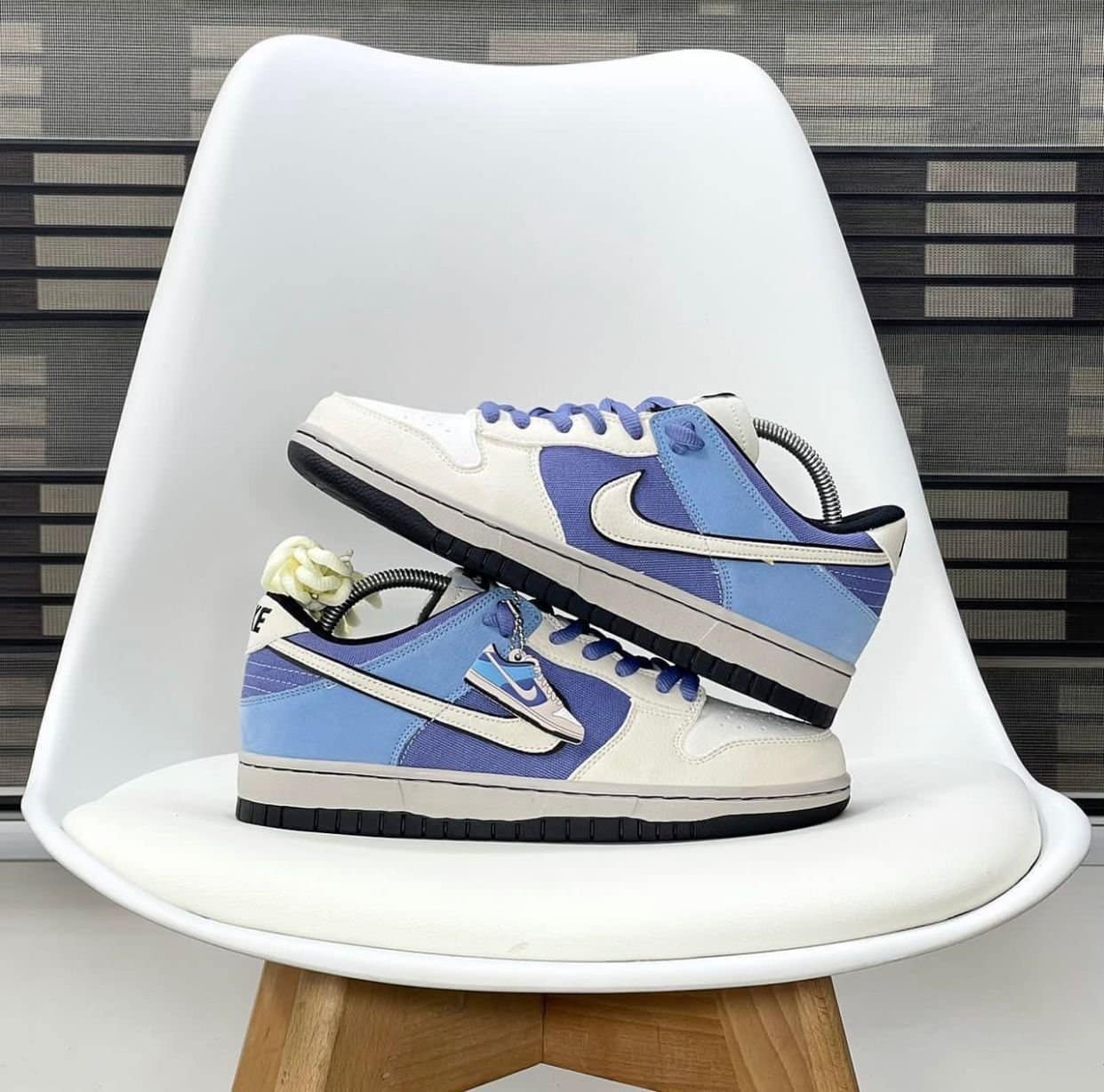 Branded SB Dunk Low Sneakers