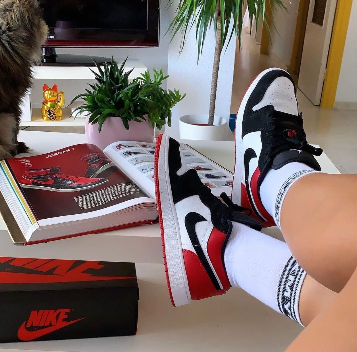 Branded Air 1 Black Toe Low Sneakers
