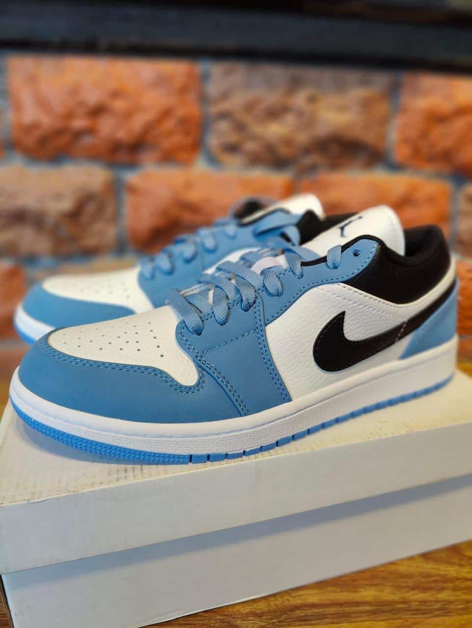 Branded Air Retro 1 UNC Blue Sneakers