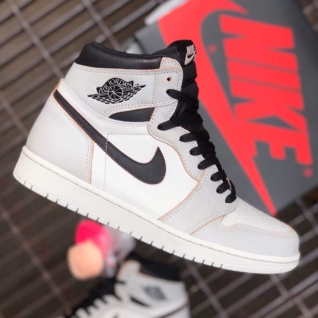 Branded Air 1 SB NYC To Paris Long Sneakers