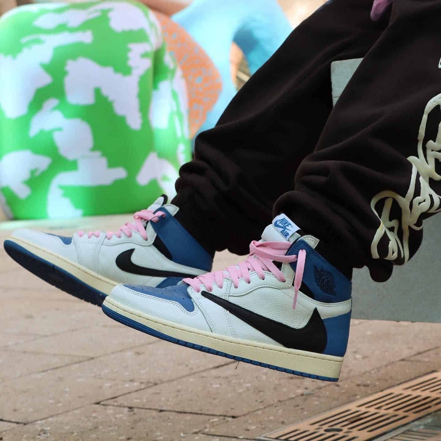 Branded Air 1 Travis Scott Long Sneakers
