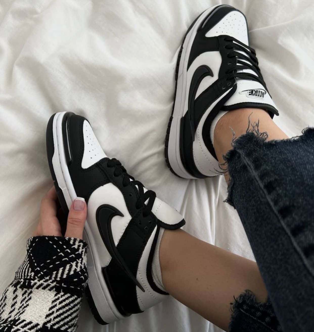 Branded WMNS Dunk Low Twist Black Sneakers