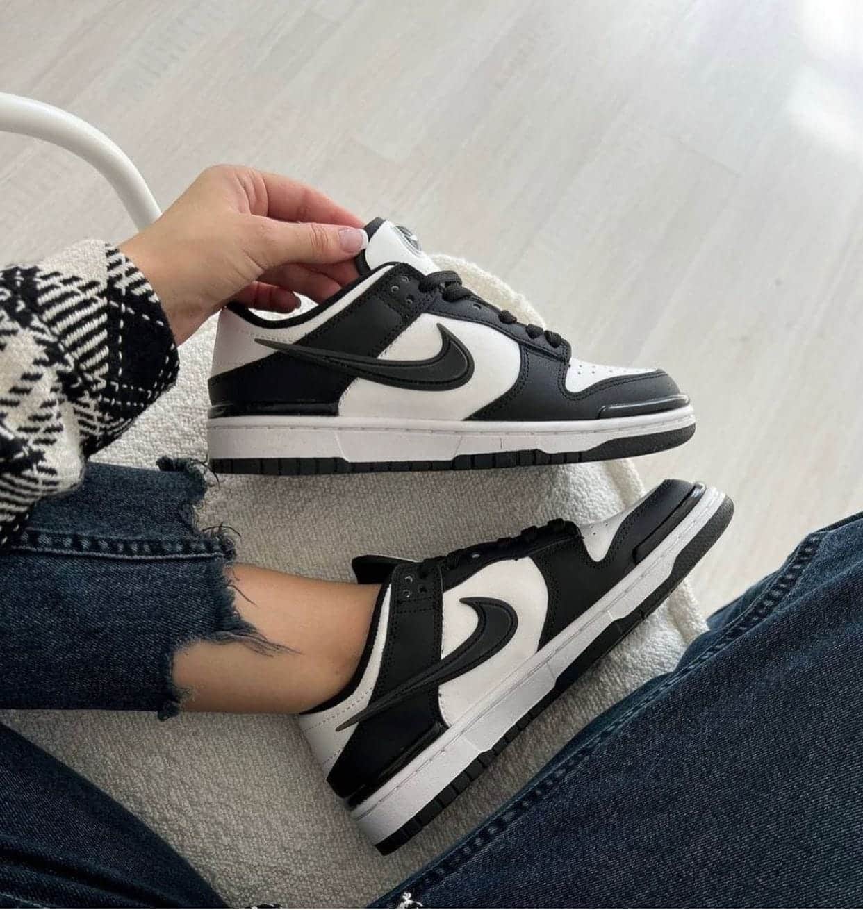 Branded WMNS Dunk Low Twist Black Sneakers
