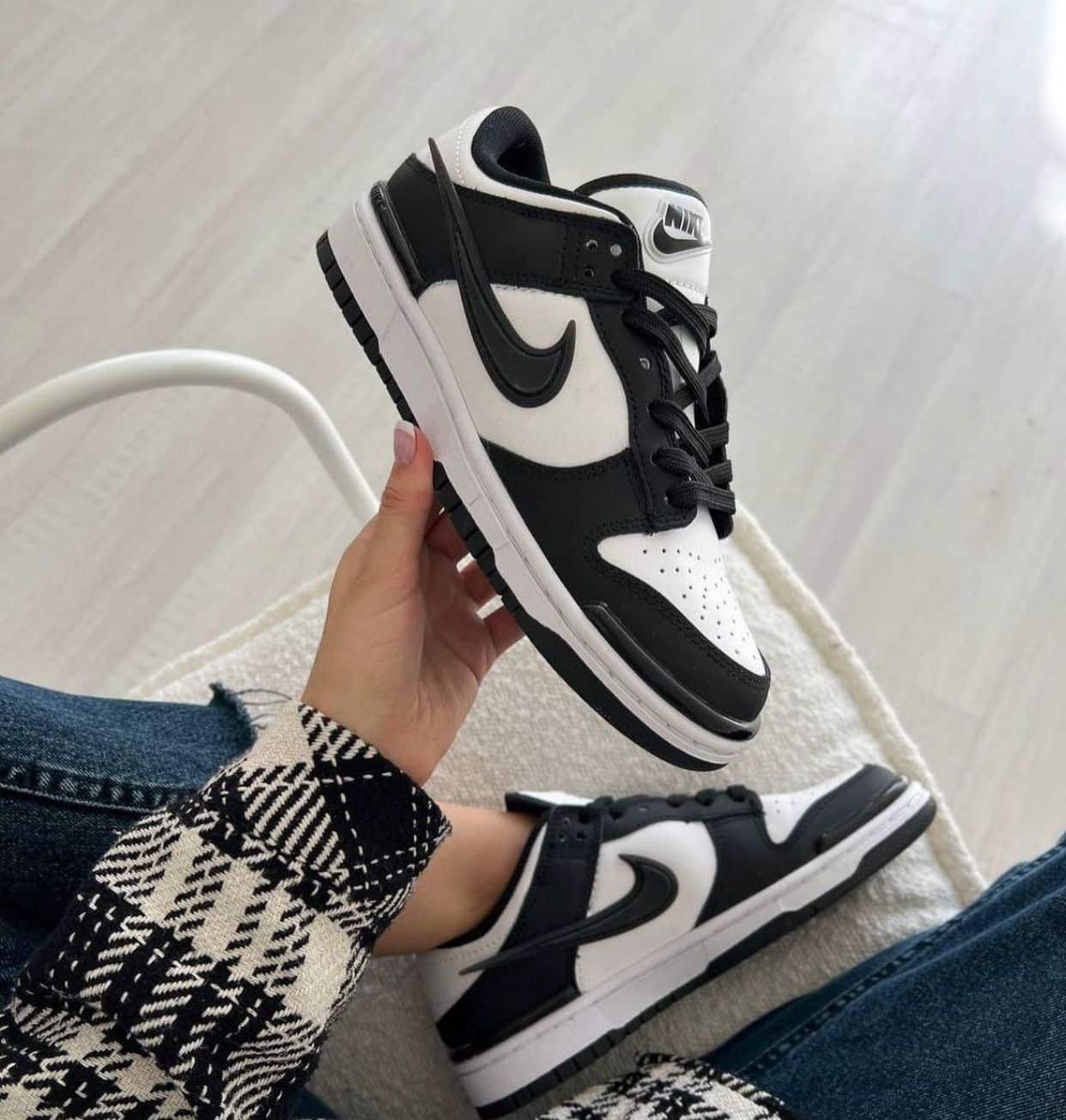 Branded WMNS Dunk Low Twist Black Sneakers