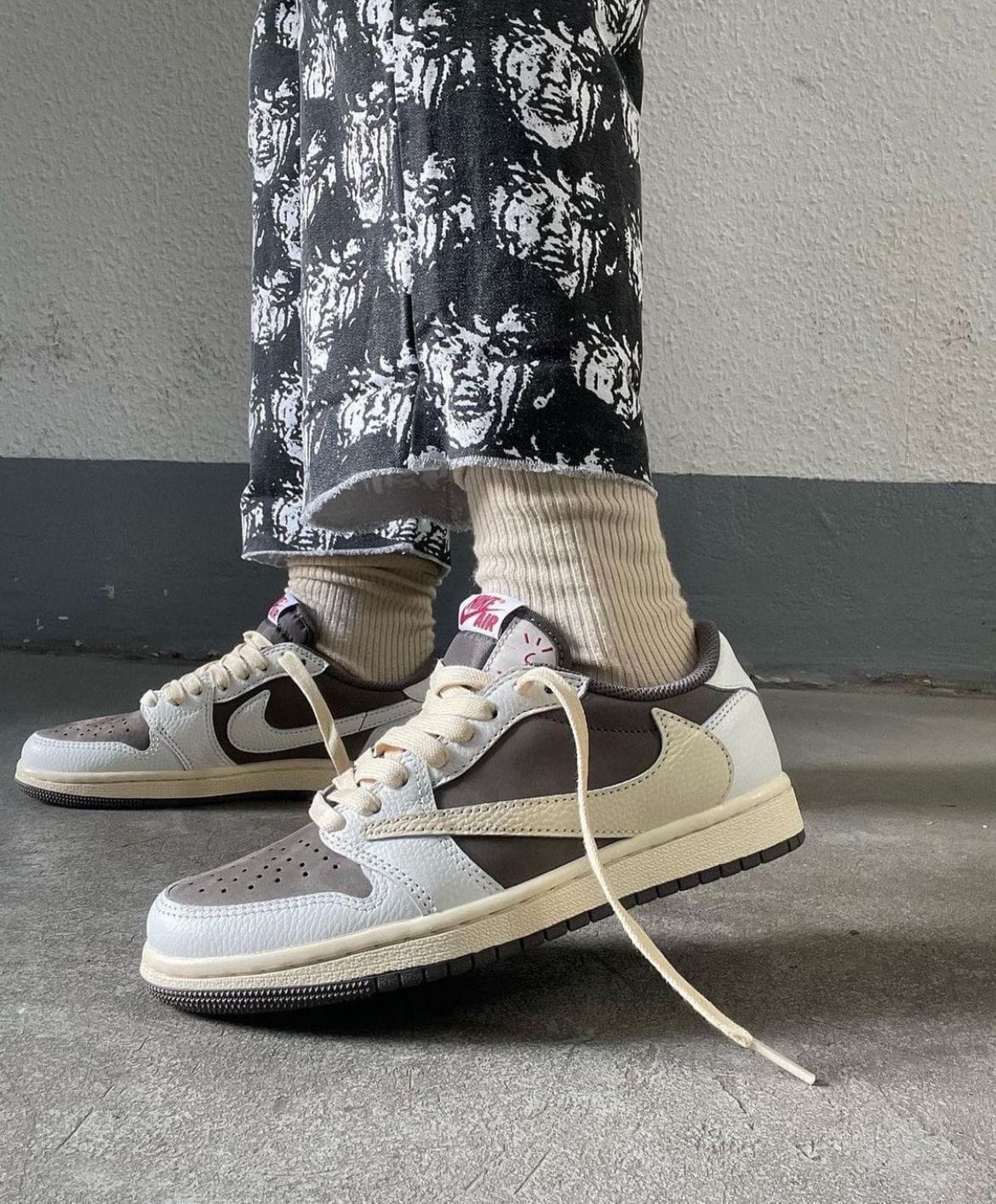 Branded Air 1 Travis Scott Mocha Sneakers