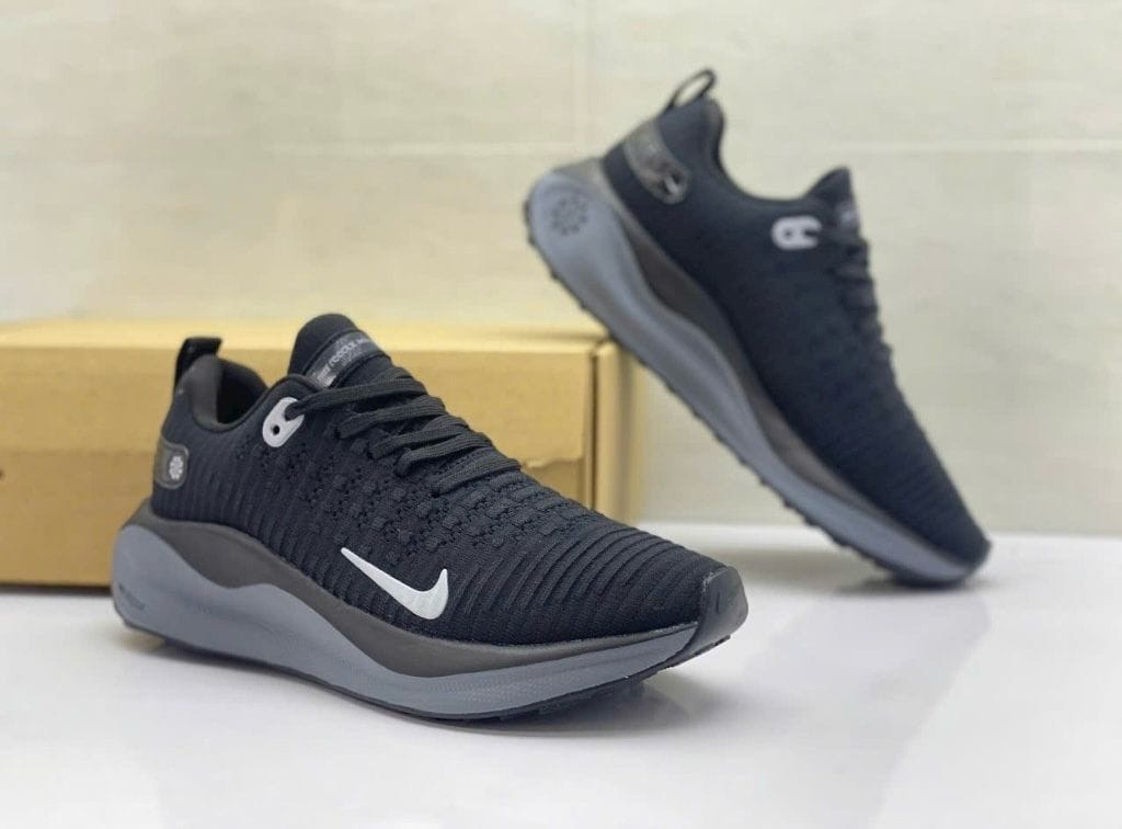 Branded Infinity Run 4 Black Running Shoes