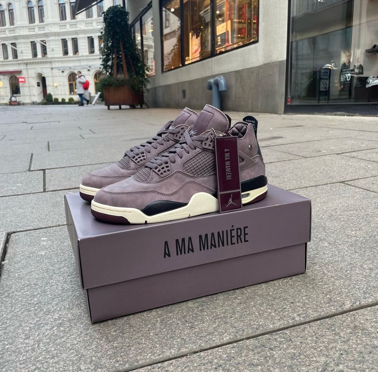 Branded Retro 4 Violet Sneakers