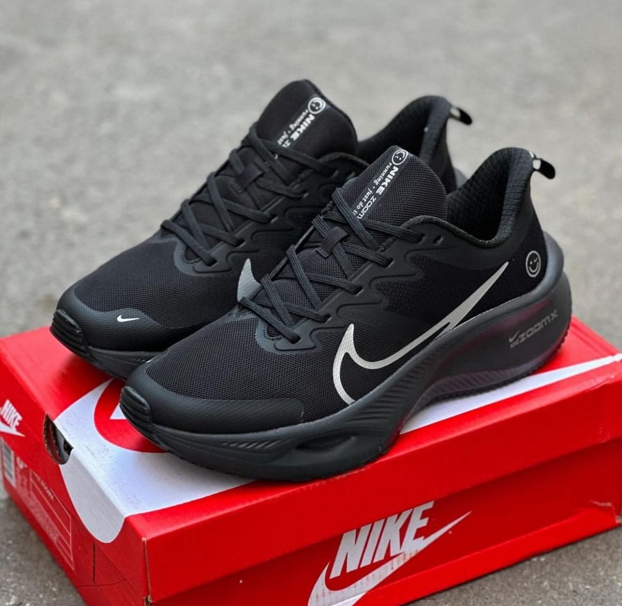 Branded Zoom X Smile Black Running Shoes