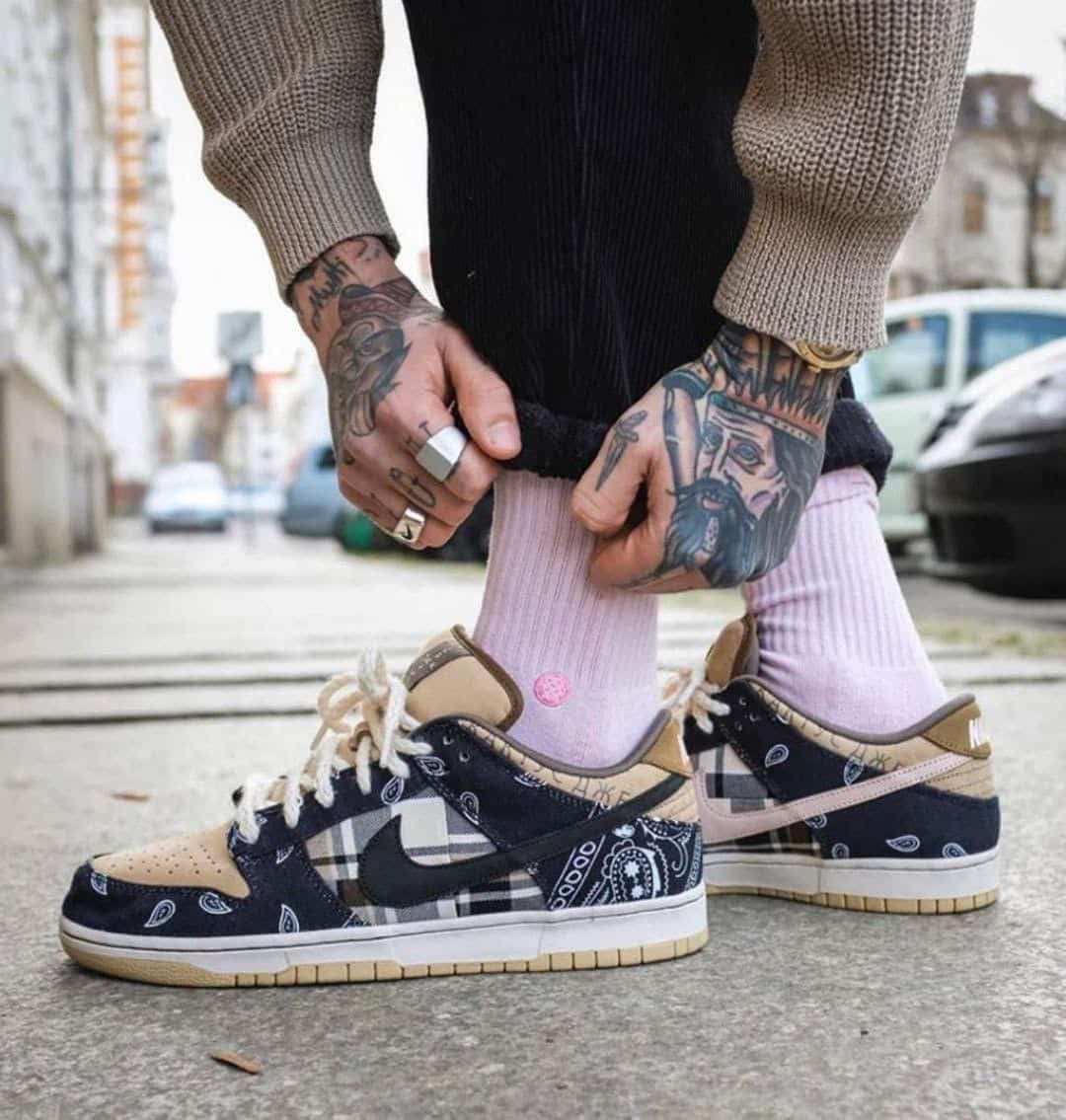Branded SB Dunk Low Sneakers