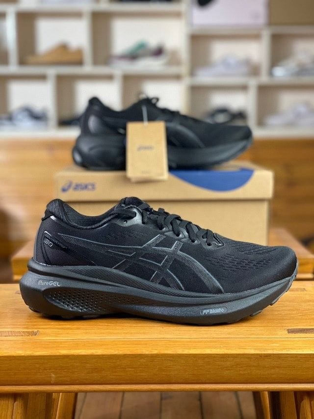 Asics Gel Kayano 30 Full Black Running Shoes
