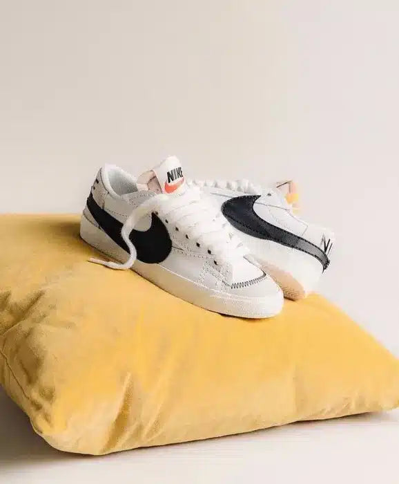 Branded Blazer 77 Low White Sneakers